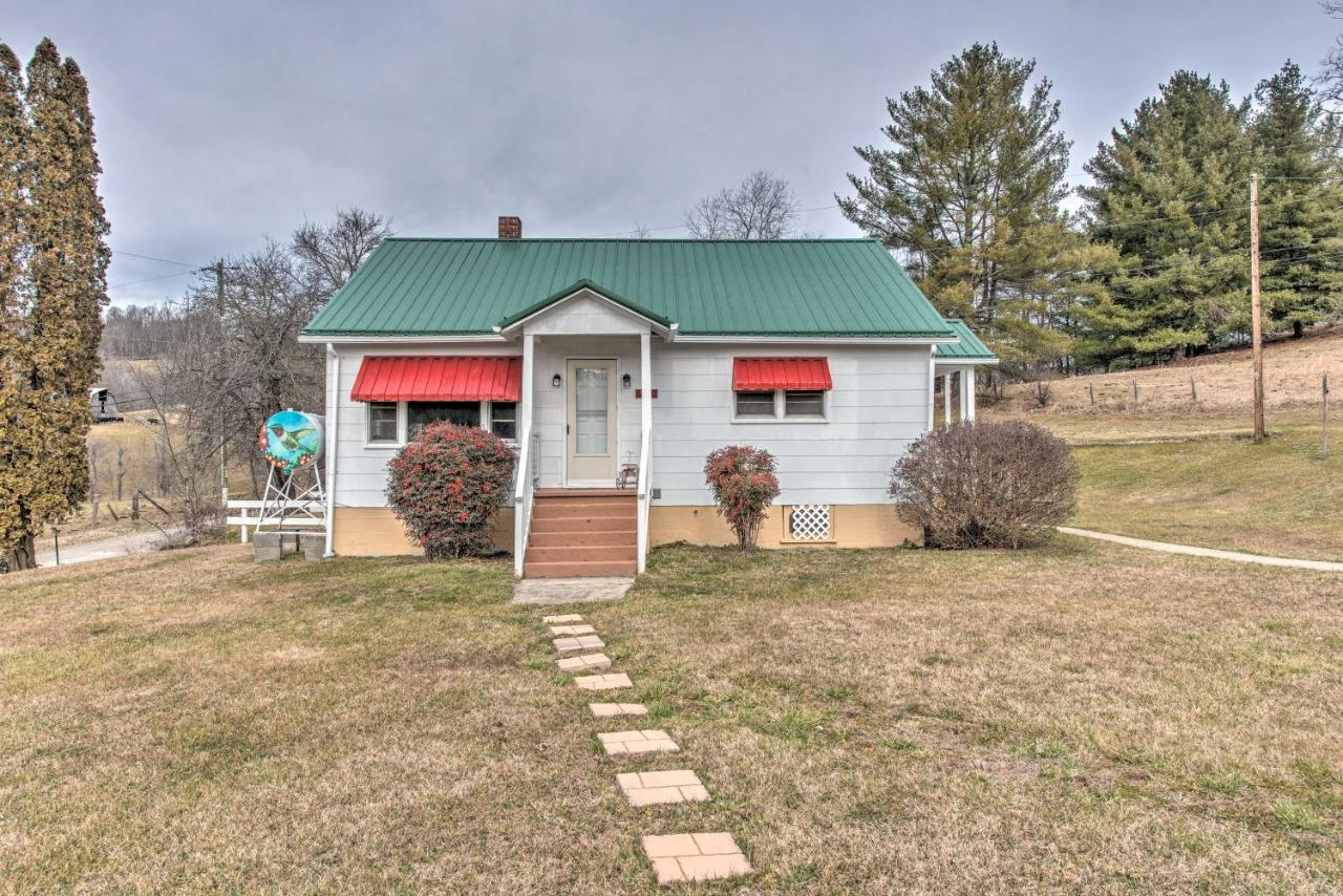 Quaint And Scenic Country Cottage, 3 Mi To New River Independence Exterior photo